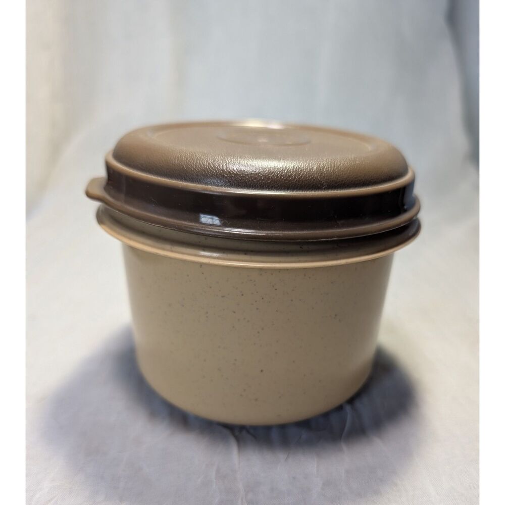 VTG 80s Rubbermaid Servin' Saver Round 3 Cup Storage Container #7 Speckled Tan